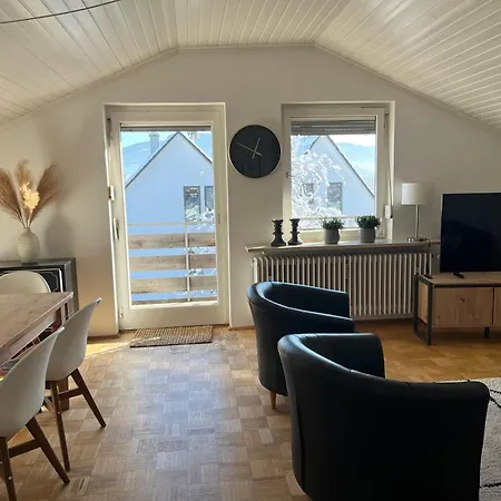 Helle, Ruhige Mit Balkon *