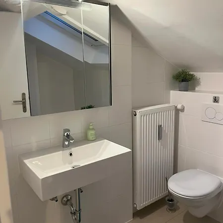 Helle, Ruhige Mit Balkon Apartament *