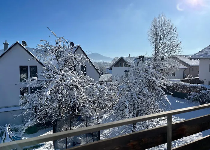 Helle, Ruhige Mit Balkon شقة